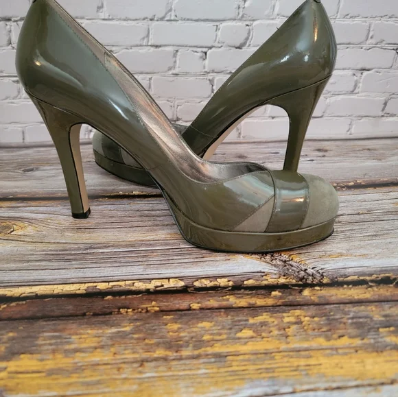 Marc Fisher Patent and Suede Platform Pumps - Size 8.5 - Picture 10 of 11